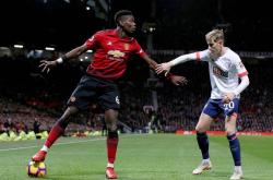 开云体育app-埃弗顿主场比赛获胜，球队信心大增