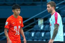 开云体育官方网站-日本强队遭遇亚冠惨败，球迷扼腕叹息