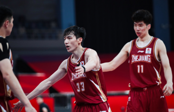 广东队主场绝杀湖南队，延续不败纪录的简单介绍