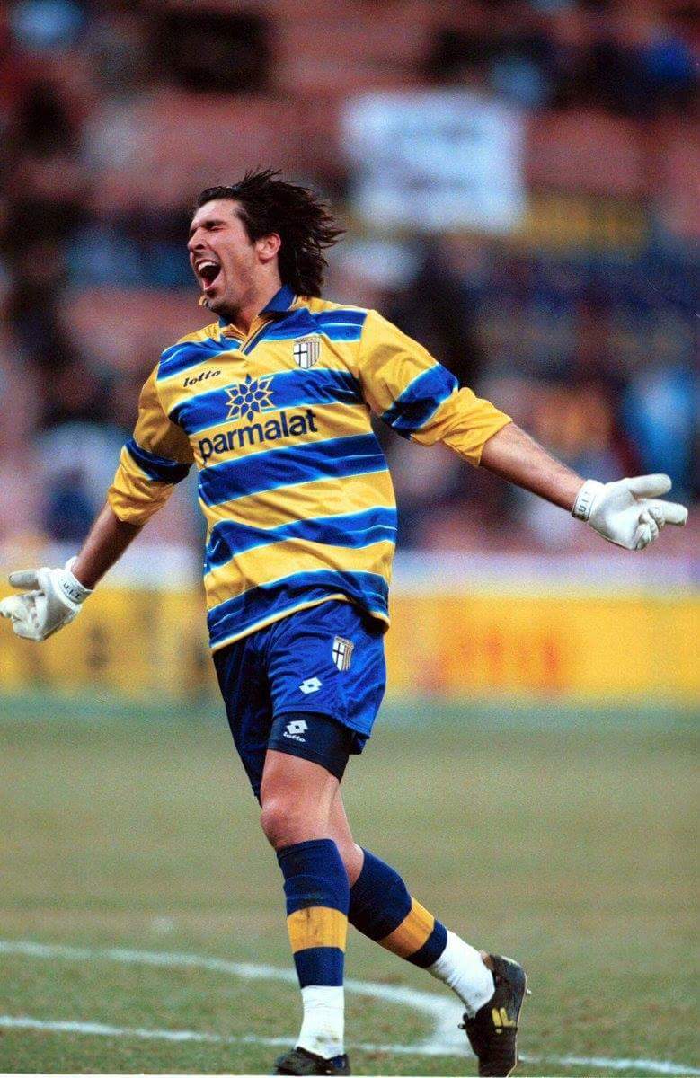 关于那不勒斯风云变幻,布冯或将重新登场的信息 关于那不勒斯风云变幻,布冯或将重新登场的信息