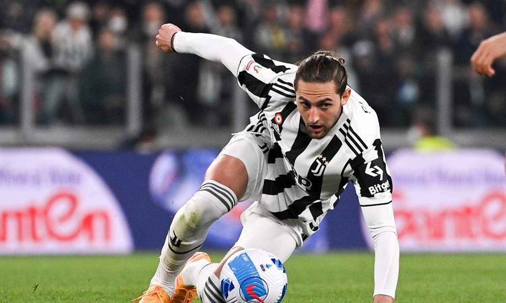 包含尤文图斯客场痛失三分，前景不妙的词条