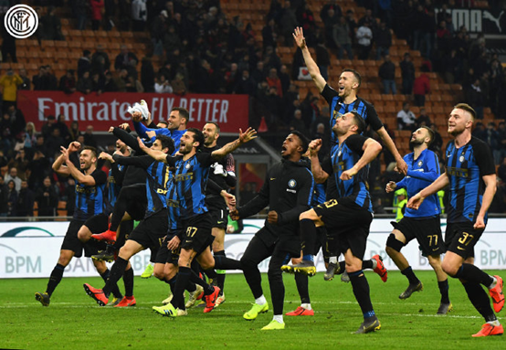 苏宁击败深圳，实现赛季双杀，登顶积分榜