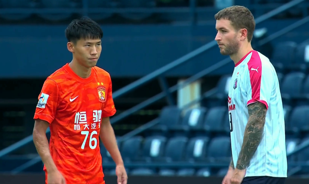 日本强队遭遇亚冠惨败，球迷扼腕叹息