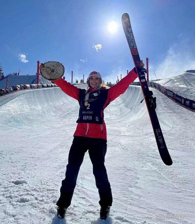 新西兰滑雪选手勇夺第一，为国争光