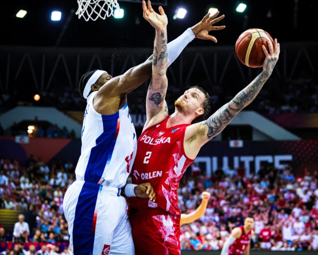 土耳其男篮强势尼克斯，锡安送出助攻的简单介绍