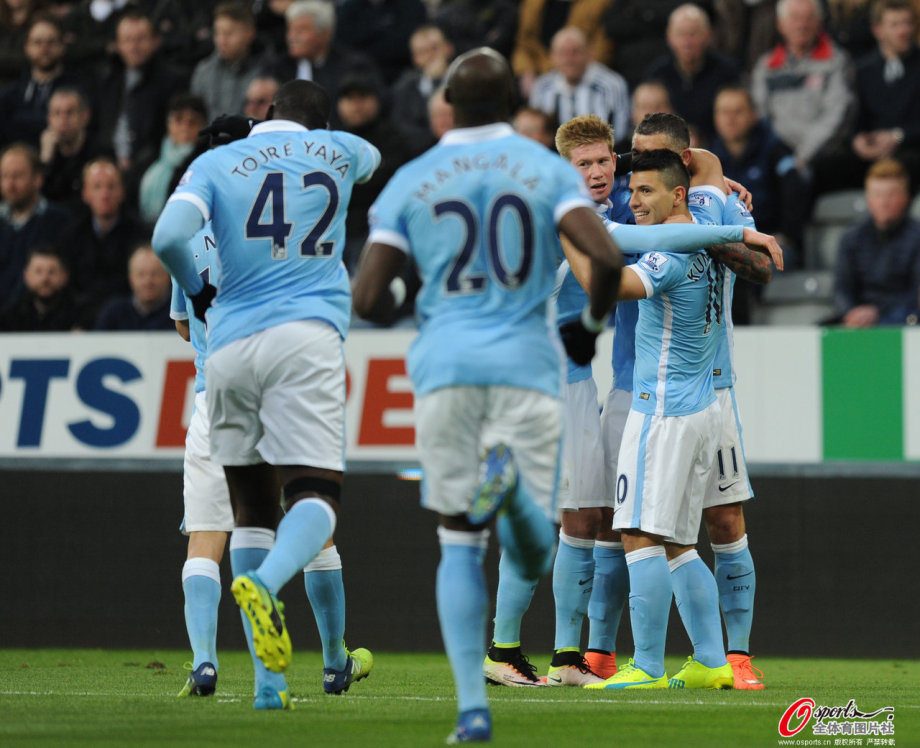 曼城横扫拜仁，阿奎罗制霸全场的简单介绍